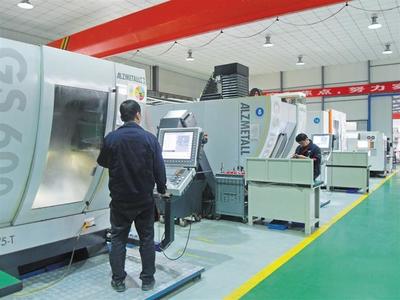 陜西民營裝備制造企業借“外腦”聯合研發拓市場